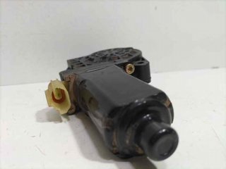 MOTOR ELEVALUNAS DELANTERO IZQUIERDO 824502E000 8
