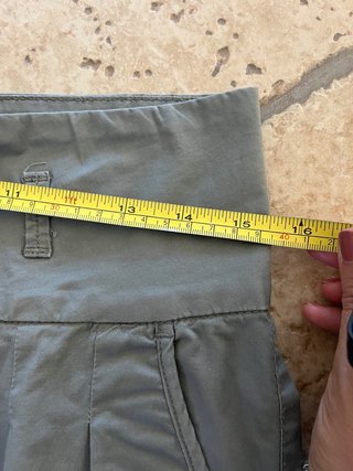 Pantaloni vita alta con pinces