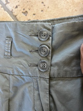 Pantaloni vita alta con pinces