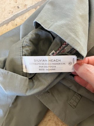 Pantaloni vita alta con pinces
