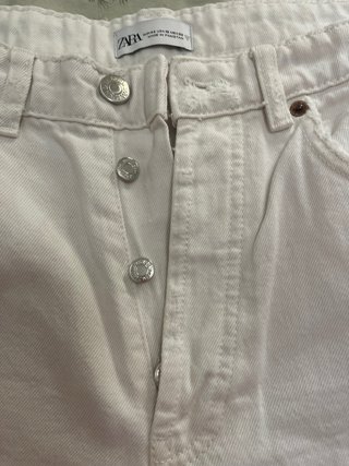 Pantalón corto blanco Zara