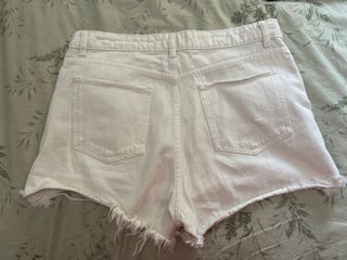 Pantalón corto blanco Zara