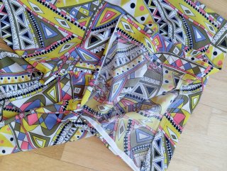 Pantalón estampado acampanado