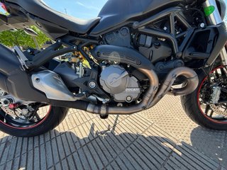 Ducati Monster 821 Negra ABS DTC