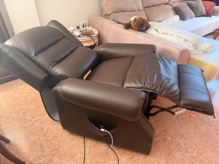 Poltrona relax in pelle marrone reclinabile con massaggio e riscaldamento