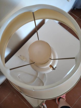 Lámpara de mesa cerámica y metal