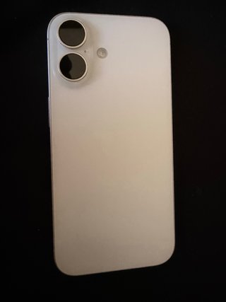 iPhone 16 Apple