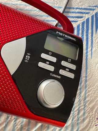 Radio Portátil Metronic Roja