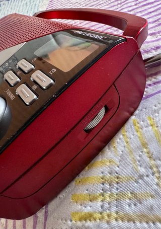 Radio Portátil Metronic Roja