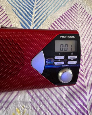 Radio Portátil Metronic Roja
