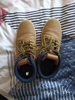 Botas Levi's Camel Talla 38