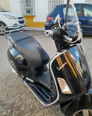 Vespa Granturismo 125 GT Negra