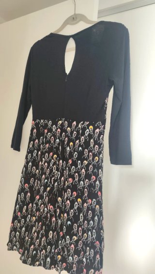 Vestido Surkana estampado caras