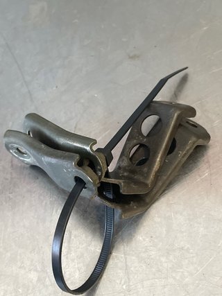 Soporte Carenado YZF 600 Thundercat 2000