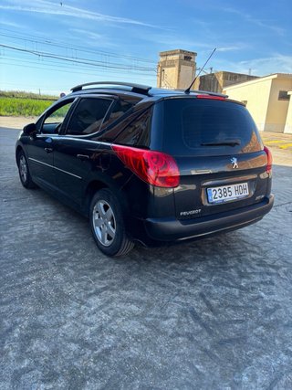 Peugeot 207 2011
