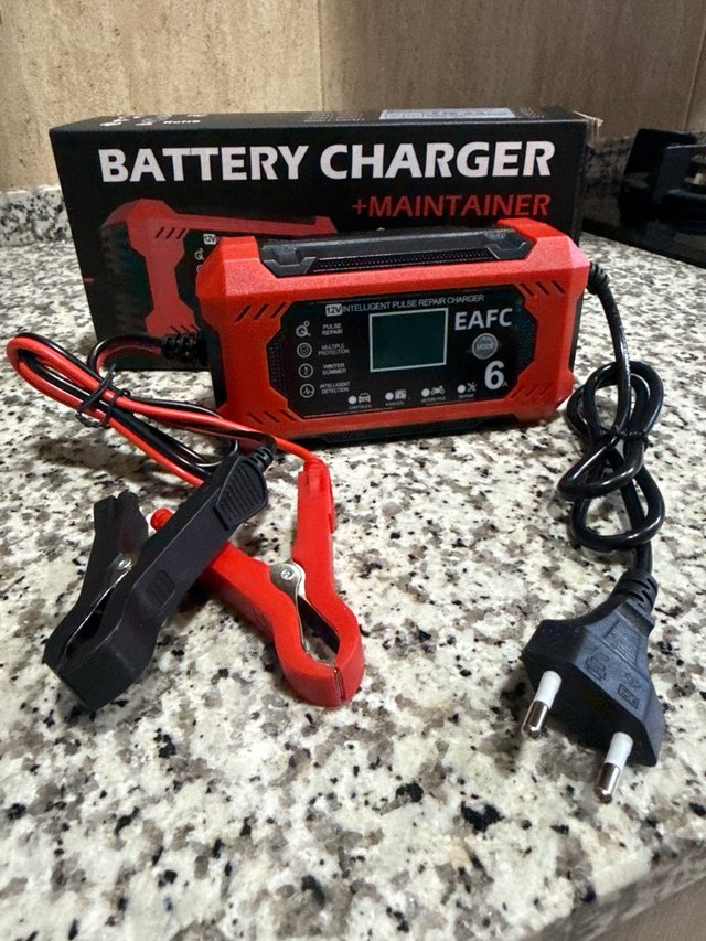 Cargador Batería Coche/Moto 6A Inteligente