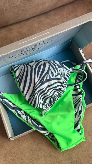 Bañador reversible cebra y verde neón