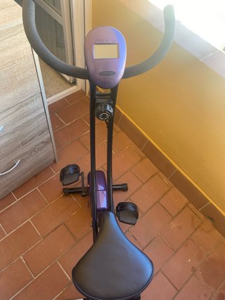 Bicicleta Estática Morada