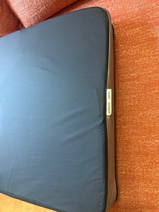 Silla de ruedas con cojín antiescaras  de regalo