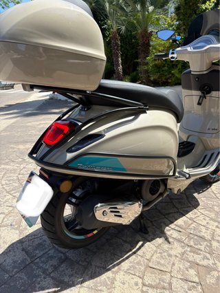 Vespa 125S Edición Limitada Beige