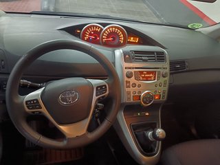 Toyota Verso 1.6 VVT-I Active 5pl.
