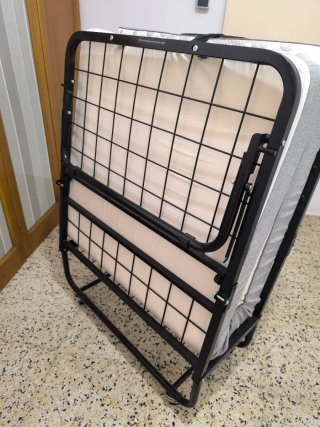 Cama Plegable Negra y Gris