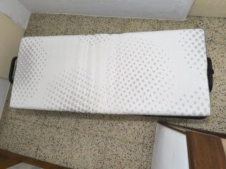 Cama Plegable Negra y Gris