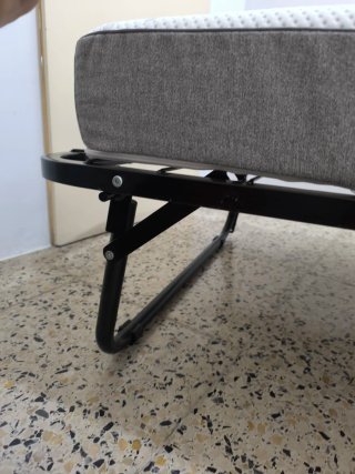 Cama Plegable Negra y Gris