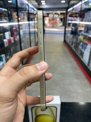iPhone 15 Plus 128GB Amarillo