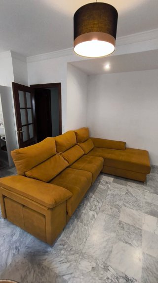 Sofá chaiselongue 290cm x 95cm x 190cm(chaiselong)