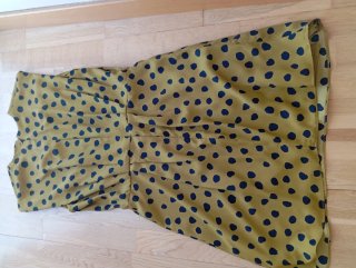 Vestido Mango lunares verde oliva