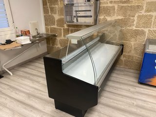 Vitrina expositora Docriluc 2m negra