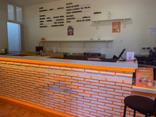 OPORTUNIDAD: Traspaso Bar Listo para Abrir