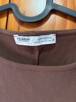 Vestido Pull&Bear marrón con cortes