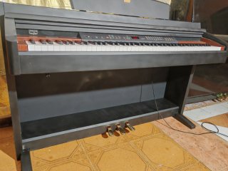 Piano Yamaha Clavinova Clp 240