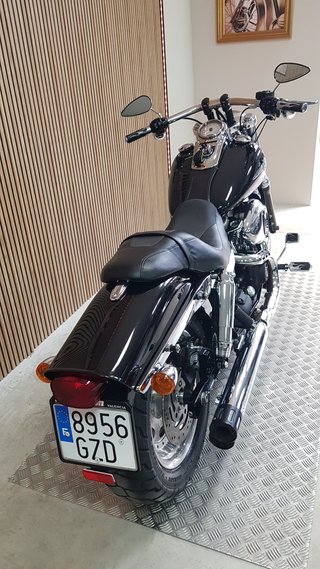 HARLEY DAVIDSON DYNA FAT BOB