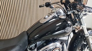 HARLEY DAVIDSON DYNA FAT BOB