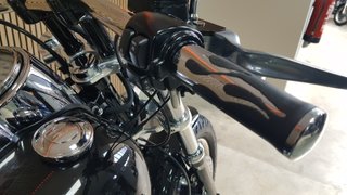 HARLEY DAVIDSON DYNA FAT BOB