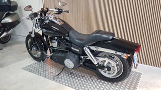 HARLEY DAVIDSON DYNA FAT BOB