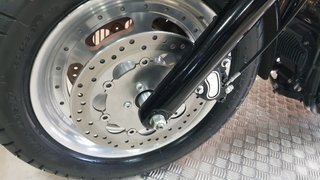 HARLEY DAVIDSON DYNA FAT BOB
