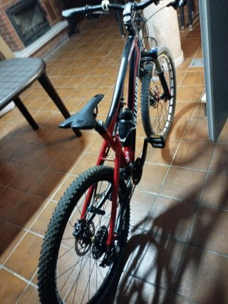 Bicicleta Specialized Epic Roja y negra