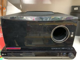 LG DVD Receiver HT353 Negro home cinema