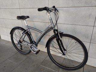 BICICLETA CIUDAD TREKKING BETWIN ORIGINAL 500