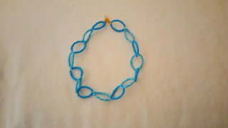 Gargantilla de eslabones azul
