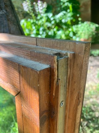 Ventana madera maciza