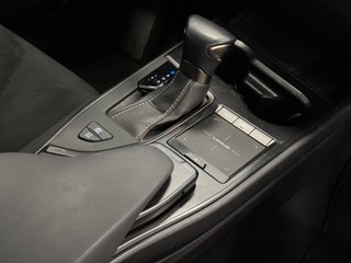Lexus UX 250H Business