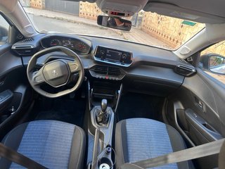 Peugeot 208 2021