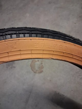 2x Pneus Michelin Confort 37-390