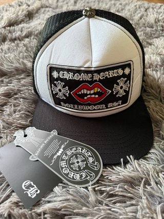 Gorra Trucker Chrome Hearts Blanca y Negra