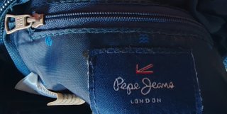 Bolso Pepe Jeans bandolera azul y rojo